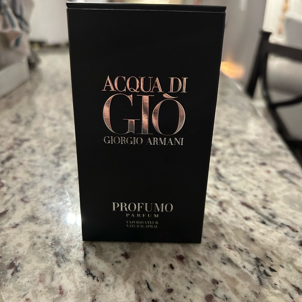 Giorgio Armani Black Box Packaging